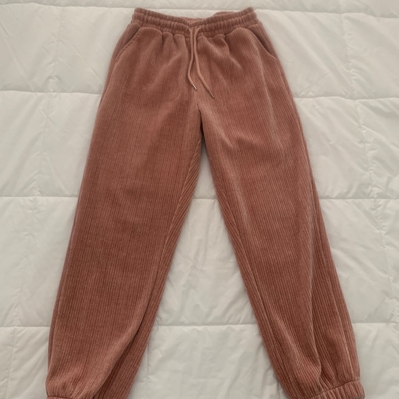 Halara pink corduroy joggers - Picture 5 of 8